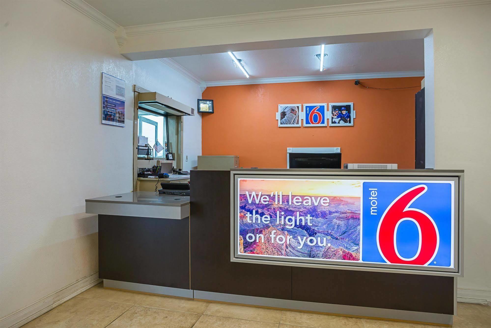 Motel 6-Brinkley, Ar Eksteriør bilde